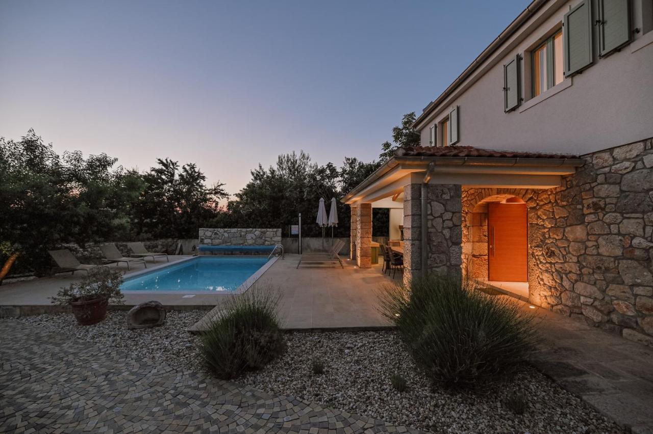 Vila Stala Malinska Exterior photo